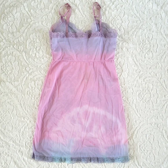 Vintage Soft Pink and Lavender Lace Chemise - Picture 3 of 10